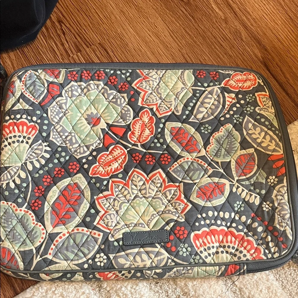 Vera Bradley Quilted Sleeve in Nomadic Floral